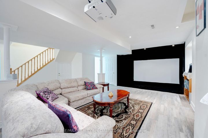 Photo 33 at 36 Devonsleigh Boulevard, Devonsleigh, Richmond Hill