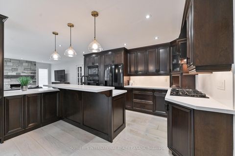 Photo 10 at 23 Hill Farm Road, Nobleton, King