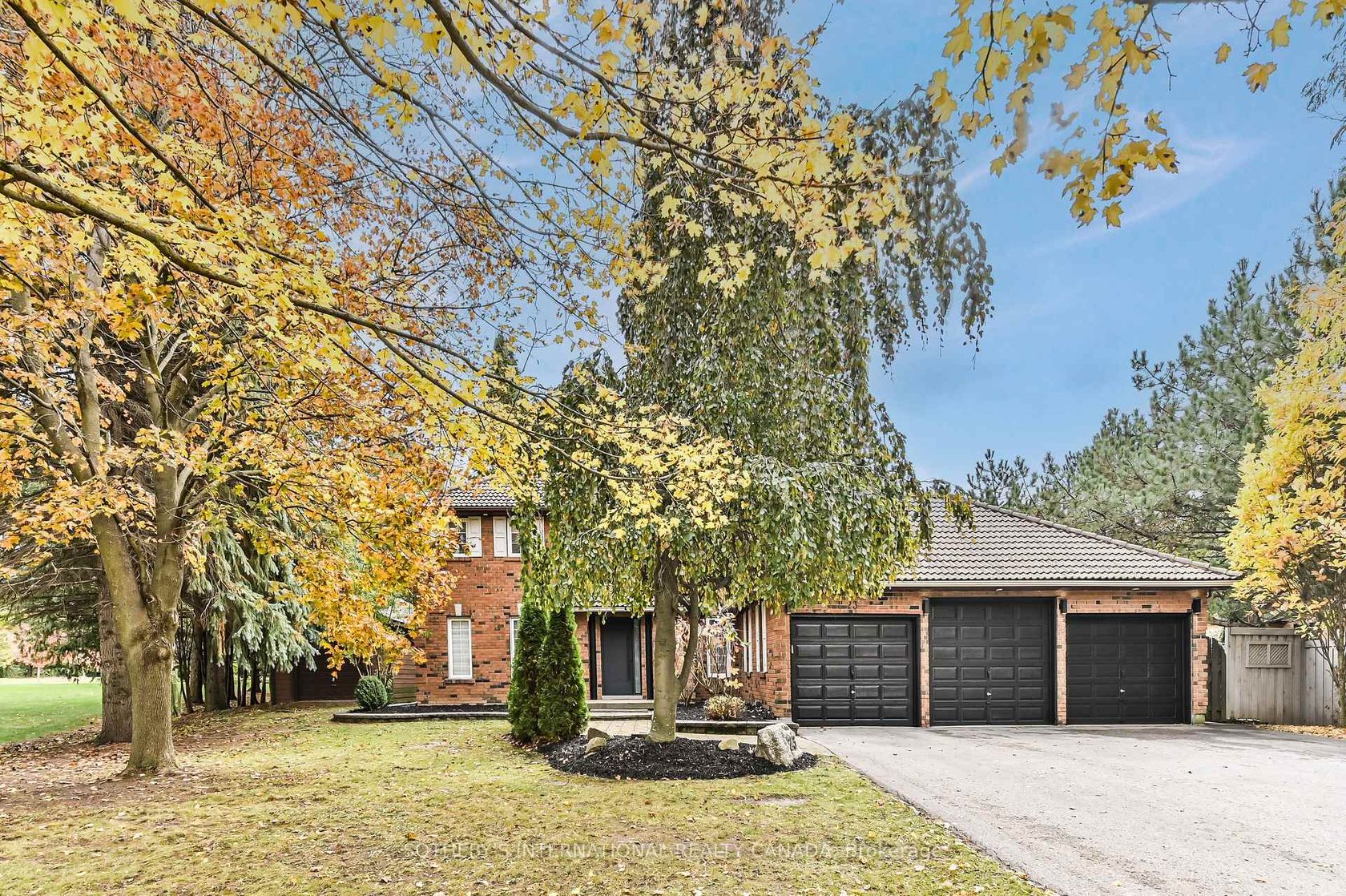 23 Hill Farm Road, Nobleton, King by Loree Meneguzzi Real Estate 23 Hill Farm Road, Nobleton, King