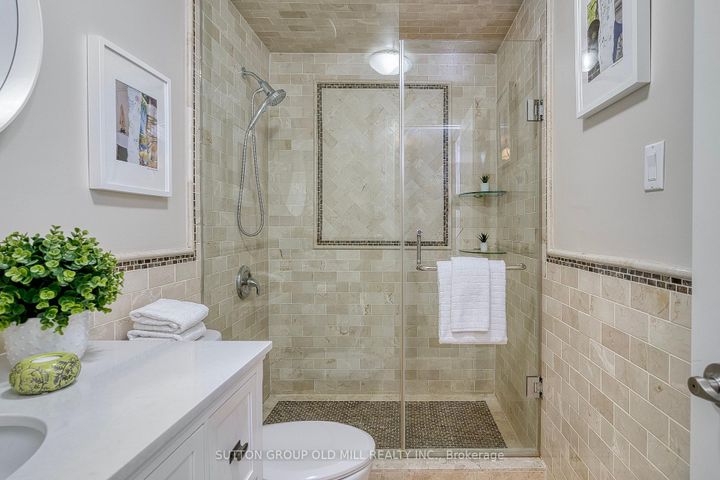 Photo 20 at 1 - 4 Bradbrook Road, City Centre West, Toronto