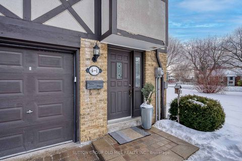 Photo 2 at 1 - 4 Bradbrook Road, City Centre West, Toronto