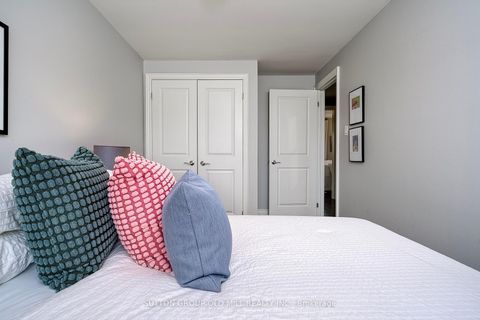 Photo 27 at 1 - 4 Bradbrook Road, City Centre West, Toronto