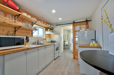 Photo 9 at 325 Westmoreland Avenue N, Junction, Toronto