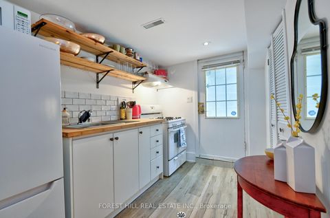 Photo 11 at 325 Westmoreland Avenue N, Junction, Toronto