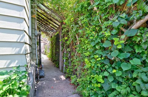 Photo 18 at 325 Westmoreland Avenue N, Junction, Toronto