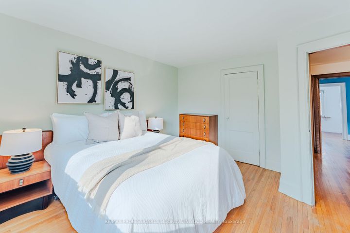 Photo 14 at 44 Thornhill Avenue, Lambton Baby Point, Toronto