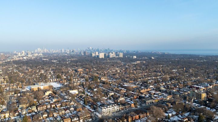 Photo 33 at 44 Thornhill Avenue, Lambton Baby Point, Toronto