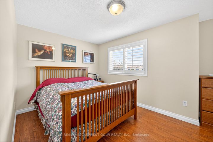 Photo 12 at 47 - 386 Highland Road W, Stoney Creek Mountain, Hamilton