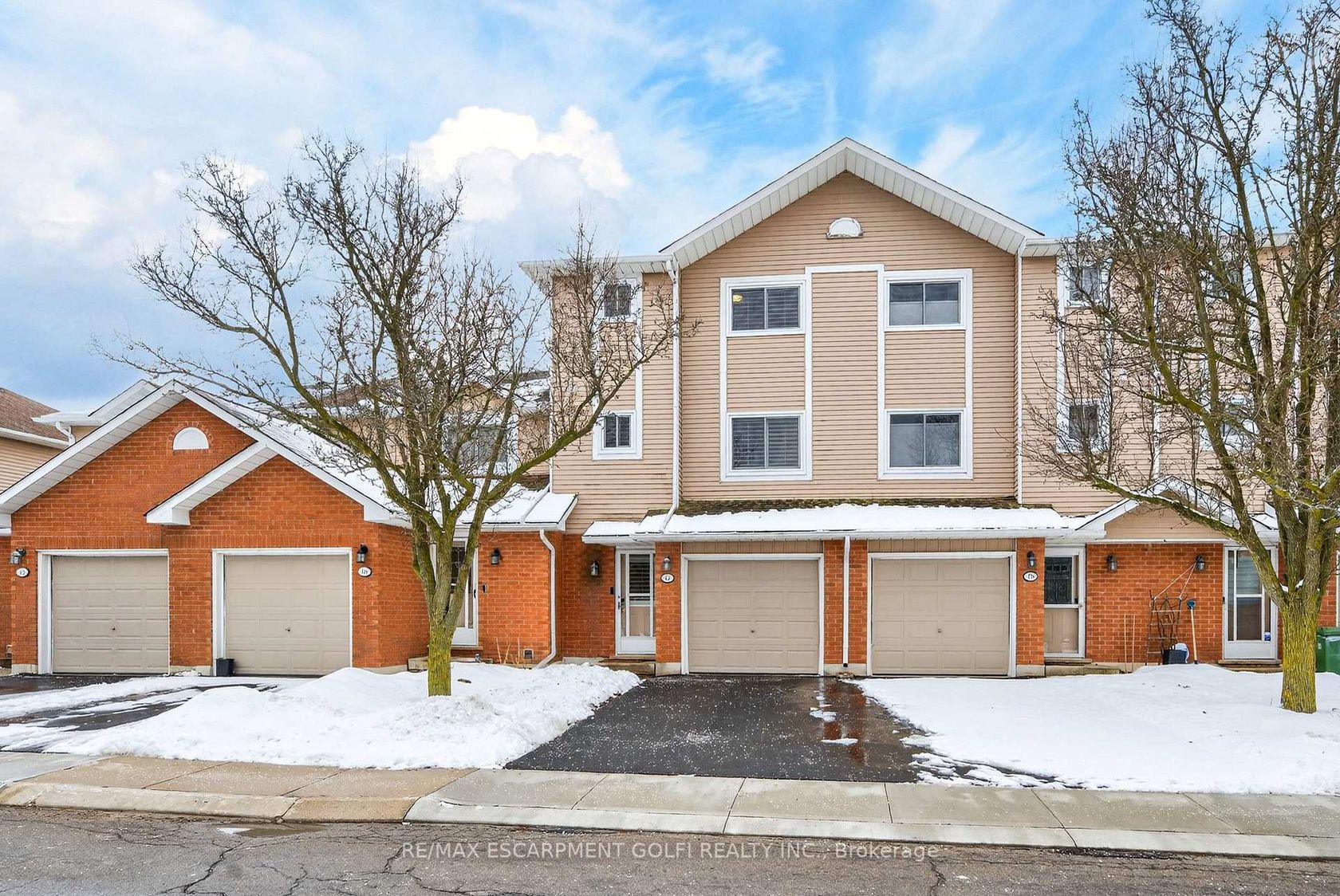 47 - 386 Highland Road W, Stoney Creek Mountain, Hamilton 2