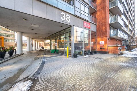 Photo 1 at 1015 - 38 Joe Shuster Way, Niagara, Toronto