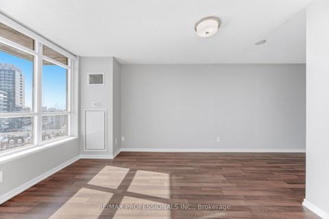 Photo 13 at 1015 - 38 Joe Shuster Way, Niagara, Toronto