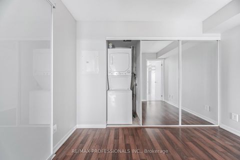 Photo 31 at 1015 - 38 Joe Shuster Way, Niagara, Toronto