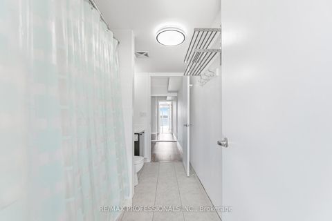 Photo 33 at 1015 - 38 Joe Shuster Way, Niagara, Toronto