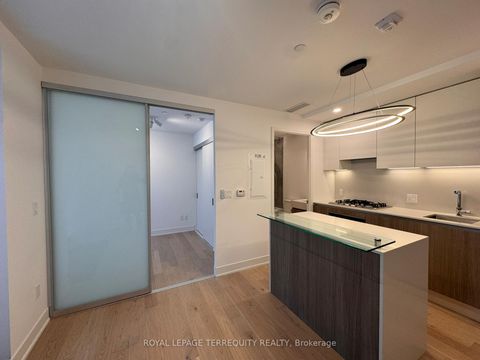 Photo 5 at 103 - 200 Keewatin Avenue, Mount Pleasant East, Toronto