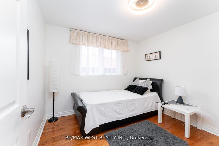 Photo 19 at 11 Farley Crescent, Richview, Toronto