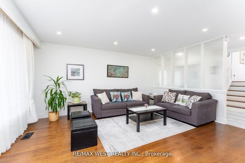 Photo 9 at 11 Farley Crescent, Richview, Toronto