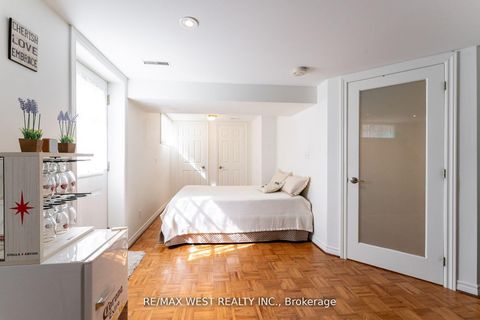 Photo 26 at 11 Farley Crescent, Richview, Toronto