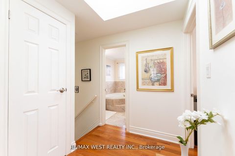 Photo 39 at 11 Farley Crescent, Richview, Toronto
