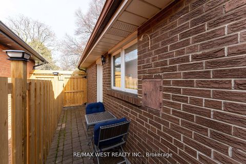 Photo 42 at 11 Farley Crescent, Richview, Toronto