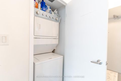 Photo 17 at 1006 - 8 Telegram Mews, Waterfront Communities C1, Toronto