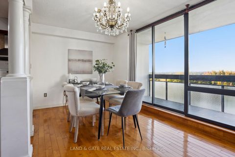 Photo 10 at 702 - 260 Seneca Hill Drive, Don Valley Village, Toronto