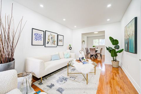 Photo 5 at 158 Ingleton Boulevard, Milliken, Toronto