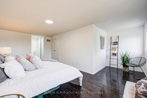 Photo 30 at 158 Ingleton Boulevard, Milliken, Toronto