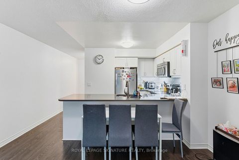 Photo 5 at 502 - 19 Grand Trunk Crescent, Waterfront Communities C1, Toronto