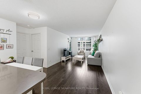 Photo 8 at 502 - 19 Grand Trunk Crescent, Waterfront Communities C1, Toronto