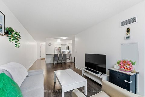 Photo 14 at 502 - 19 Grand Trunk Crescent, Waterfront Communities C1, Toronto