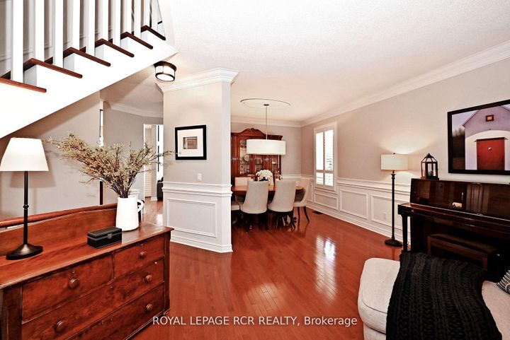 Photo 3 at 142 Regatta Avenue, Oak Ridges, Richmond Hill