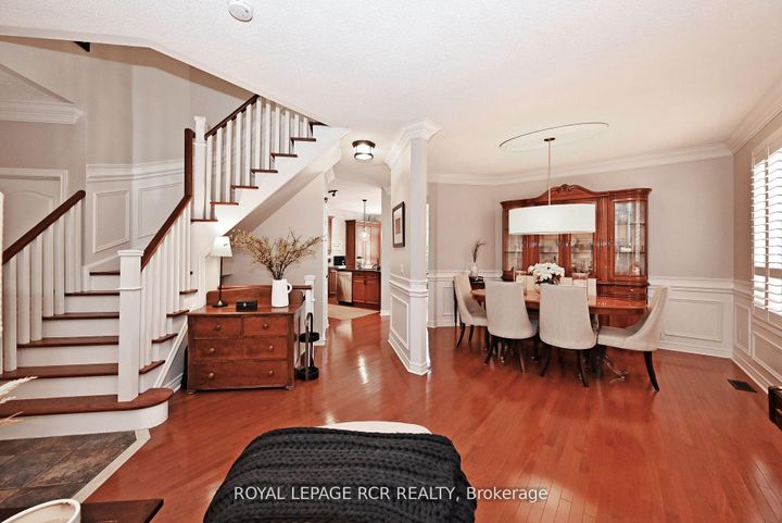 Photo 4 at 142 Regatta Avenue, Oak Ridges, Richmond Hill