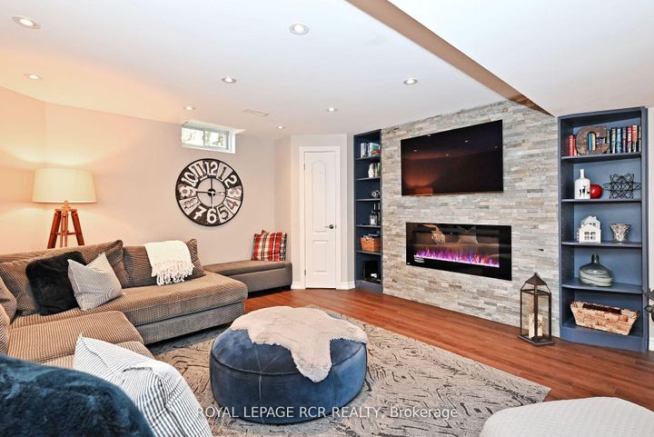 Photo 31 at 142 Regatta Avenue, Oak Ridges, Richmond Hill