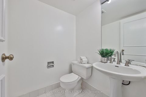 Photo 12 at 501 - 80 Front Street E, Yonge Corridor, Toronto