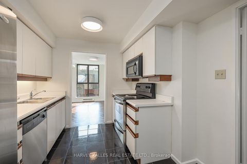 Photo 20 at 501 - 80 Front Street E, Yonge Corridor, Toronto