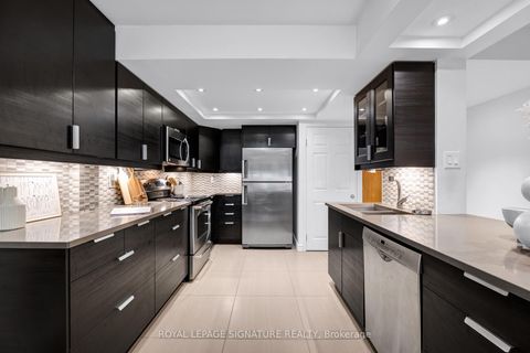 Photo 7 at 1702 - 33 University Avenue, Bay Street Corridor, Toronto