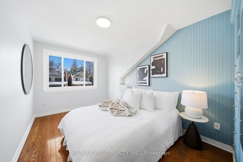 Photo 10 at 299 Armadale Avenue, Bloor West Village, Toronto