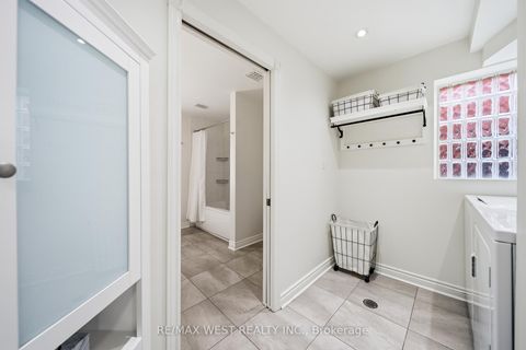 Photo 13 at 299 Armadale Avenue, Bloor West Village, Toronto