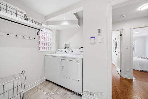 Photo 14 at 299 Armadale Avenue, Bloor West Village, Toronto