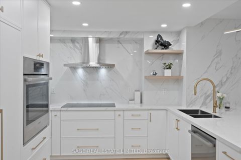 Photo 12 at 305 - 160 Frederick Street, Moss Park, Toronto