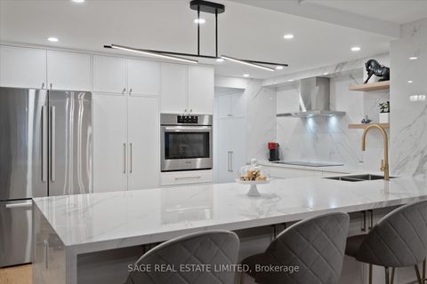 Photo 13 at 305 - 160 Frederick Street, Moss Park, Toronto