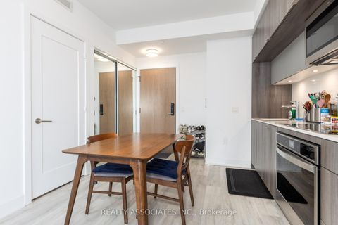 Photo 9 at 2817 - 585 Bloor Street E, North St. James Town, Toronto