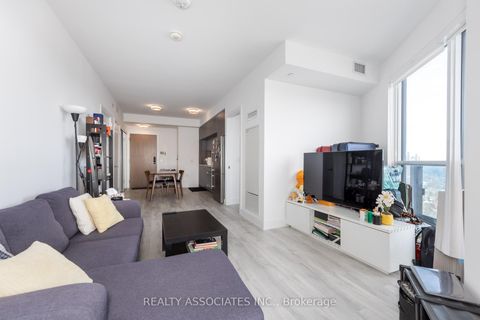 Photo 12 at 2817 - 585 Bloor Street E, North St. James Town, Toronto