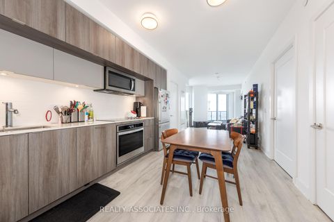 Photo 15 at 2817 - 585 Bloor Street E, North St. James Town, Toronto