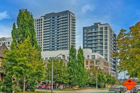 Photo 3 at D620 - 8 Beverley Glen Boulevard, Beverley Glen, Vaughan