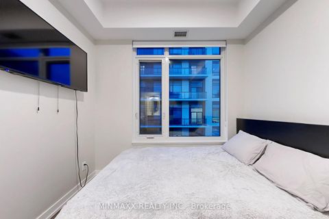 Photo 22 at D620 - 8 Beverley Glen Boulevard, Beverley Glen, Vaughan