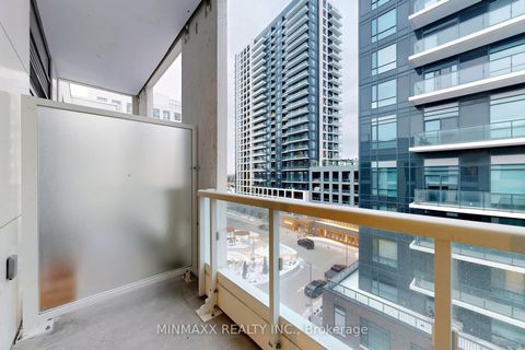 Photo 32 at D620 - 8 Beverley Glen Boulevard, Beverley Glen, Vaughan