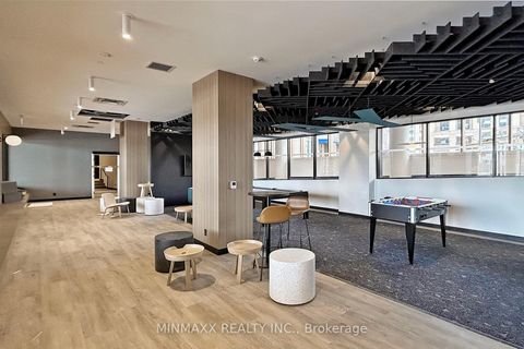 Photo 43 at D620 - 8 Beverley Glen Boulevard, Beverley Glen, Vaughan