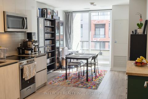 Photo 5 at 604 - 3100 Keele Street, CFB, Toronto