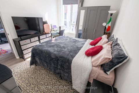 Photo 7 at 604 - 3100 Keele Street, CFB, Toronto